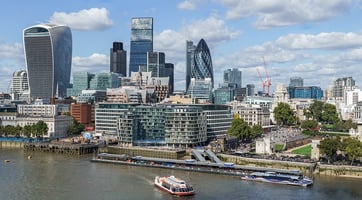 1200px-City_of_London_skyline_from_London_City_Hall_-_Sept_2015_-_Crop_Aligned